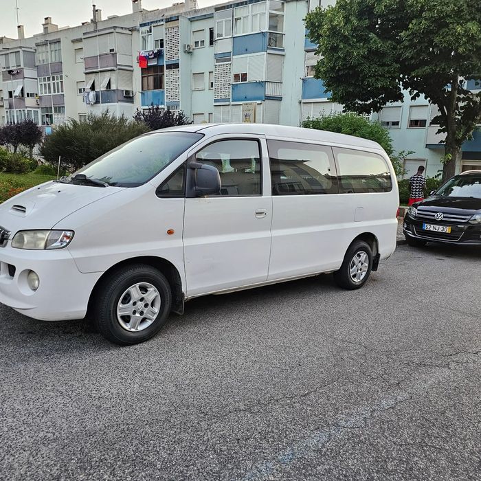Hyundai H-1