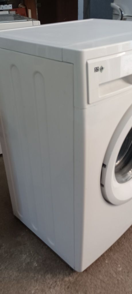 Máquina de lavar roupa  em óptimo estado  em baixo preço