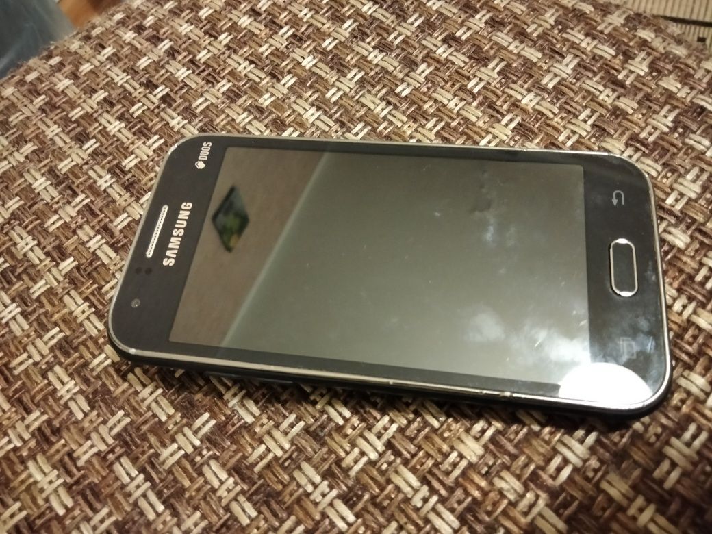 продам Samsung j1