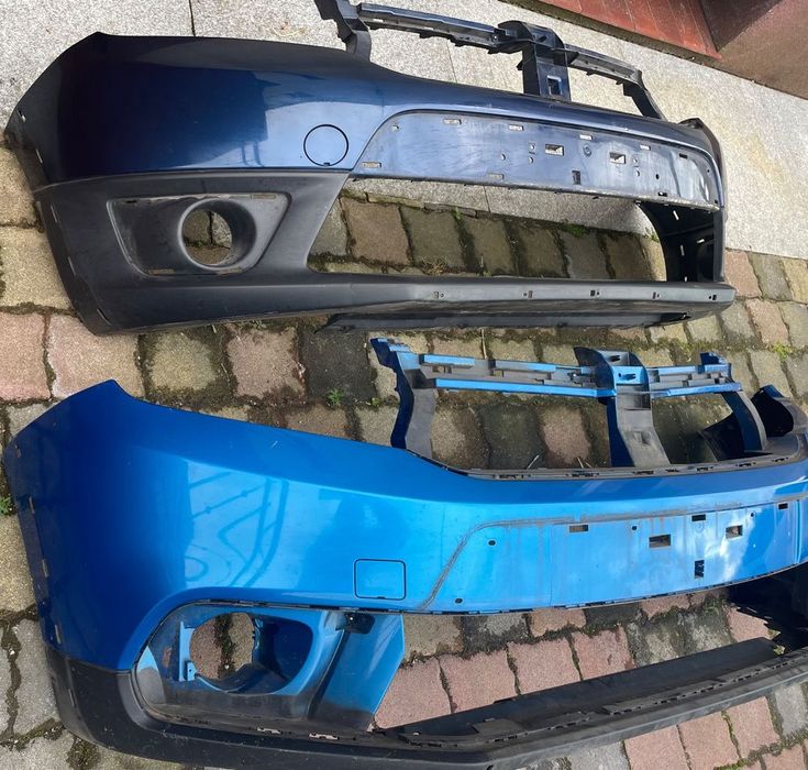 zderzak przod przedni  belka Dacia Sandero II stepway granatowy