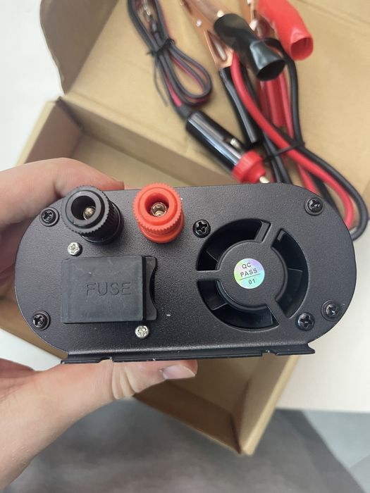 Продам інвертор 12 v на 220 v. 2000 w