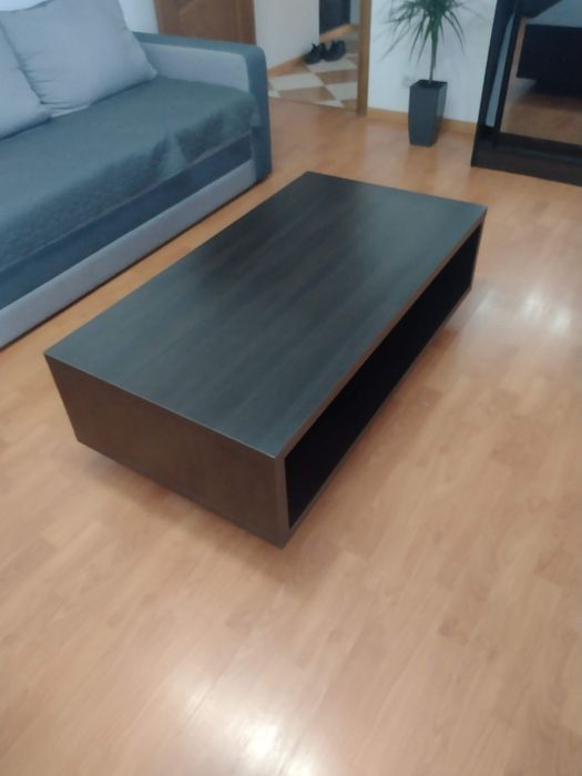 Продам стильний журнальний столик