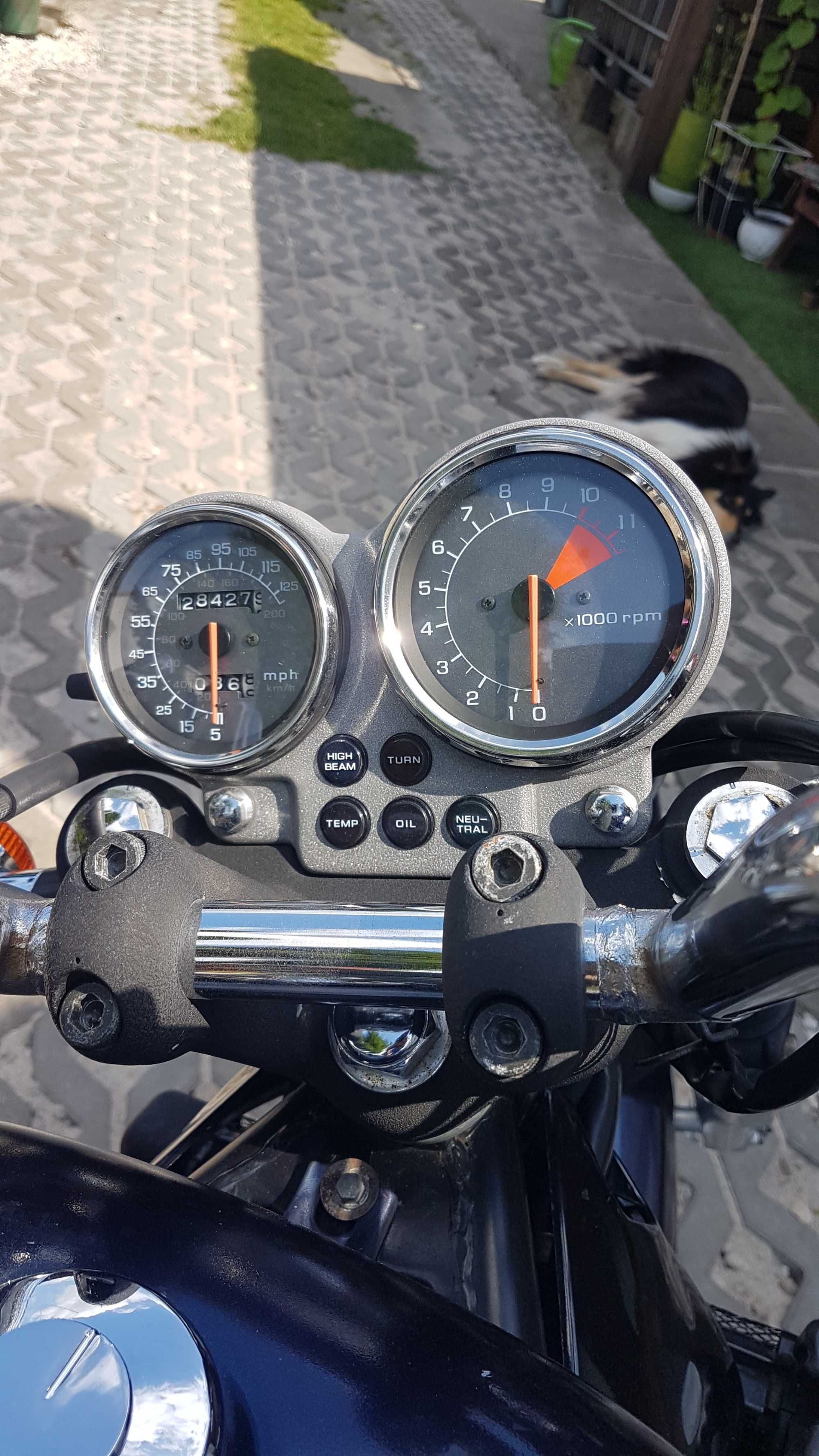 Honda VF700C Supermagna -sprowadzona