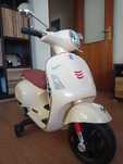 Vespa beje infantil