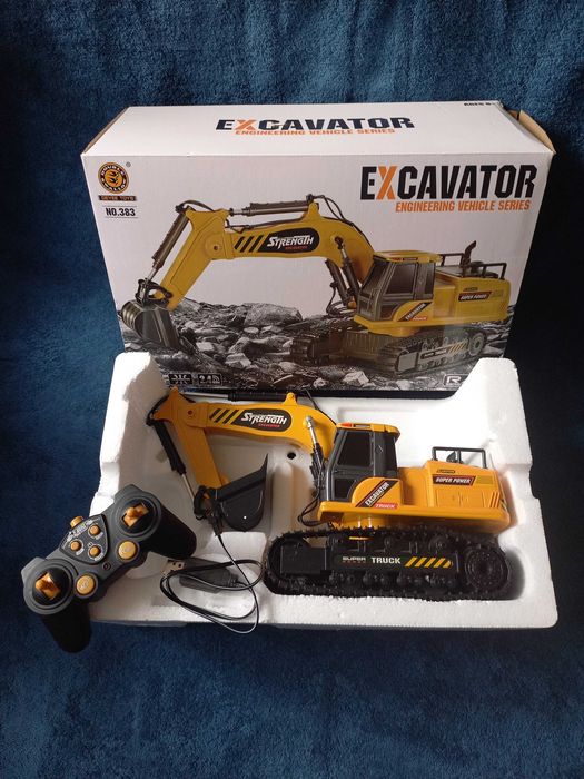 Екскаватор на радіокеруванні