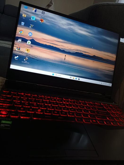 Laptop gamingowy MSI gl65