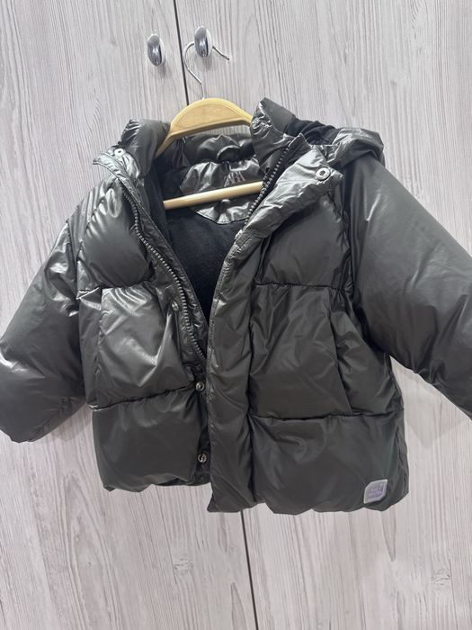 Пуховик zara ддя дівчинки 92 см