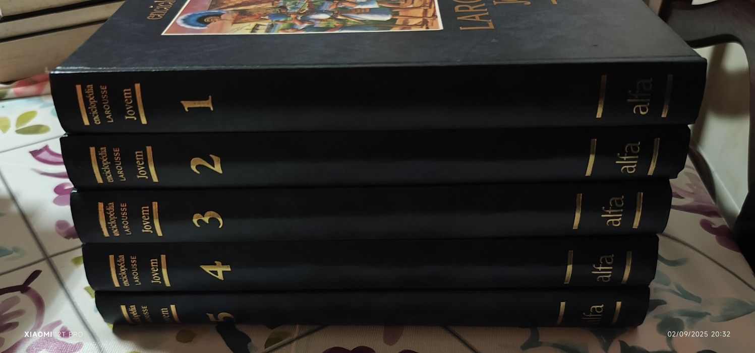 Enciclopédia Larousse