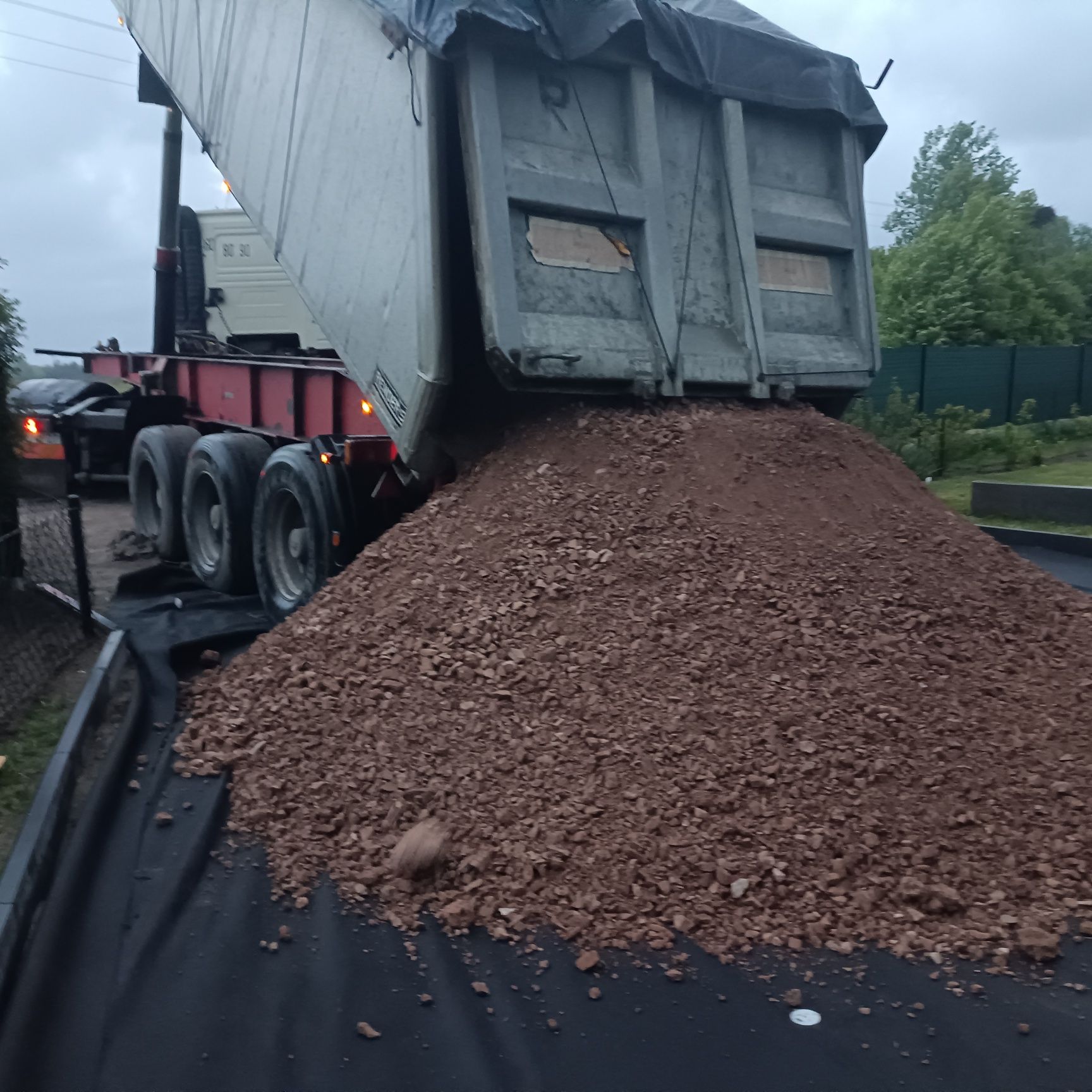 Żwir transport piasek torf ziemia  piach Do murowania do zasypki
