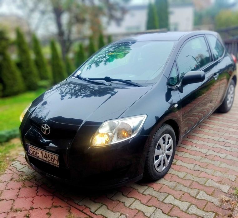 Toyota Auris super stan pierwszy właściciel niski przebieg bezwypadkow