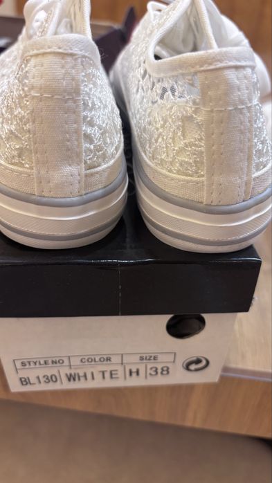 Tenis Sapatilhas brancas 38