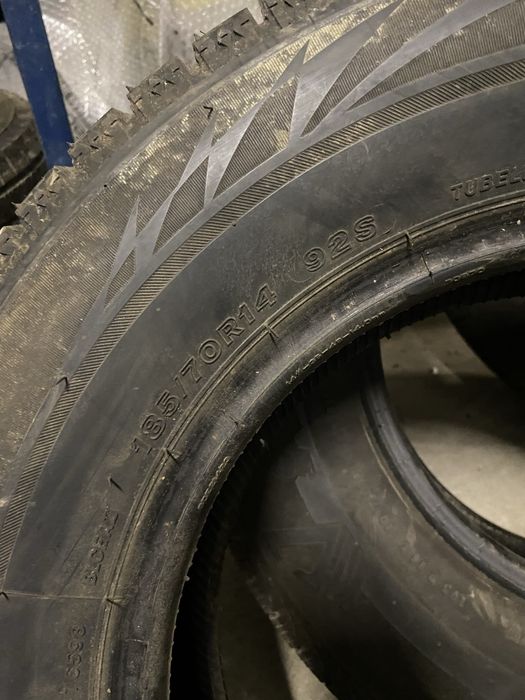 Bridgestone 185/70r14