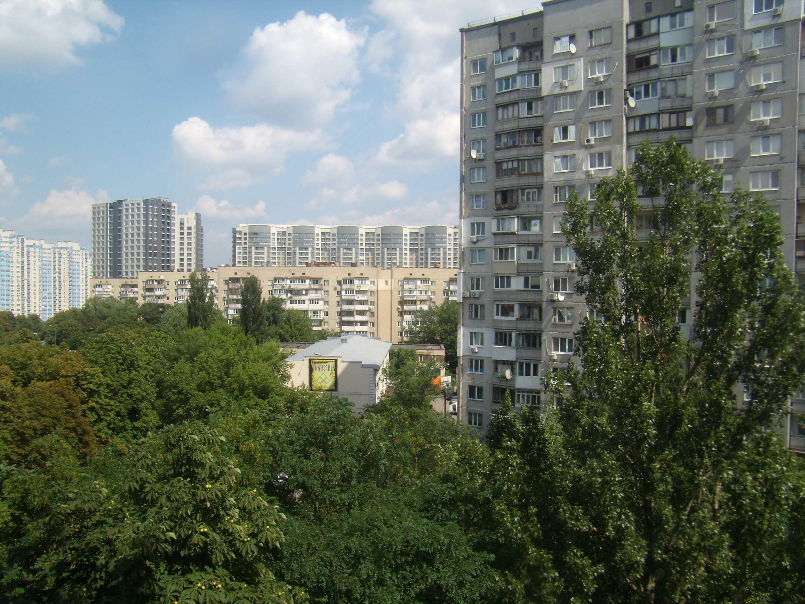 Здається кімната для пари або однієї людини