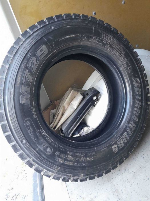 продам резину 235х60хR17
