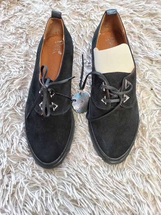 Туфли ,кросовки натуральная кожа