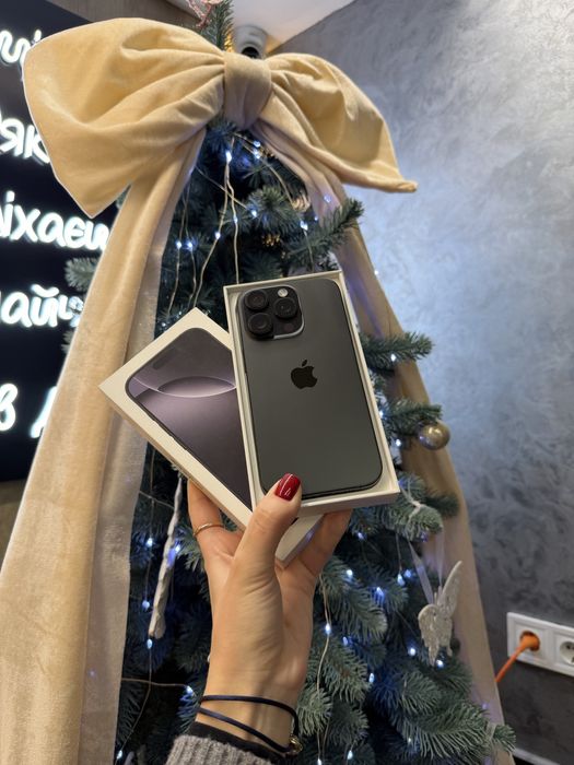 Used IPHONE 16Pro 256 Black Titanium Neverlock Костюшка,5 igrand