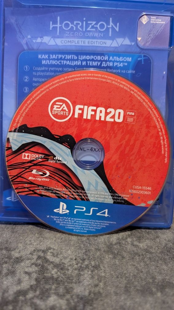 PS4 SLIM 500 Gb +3 геймпади та 5 ігор