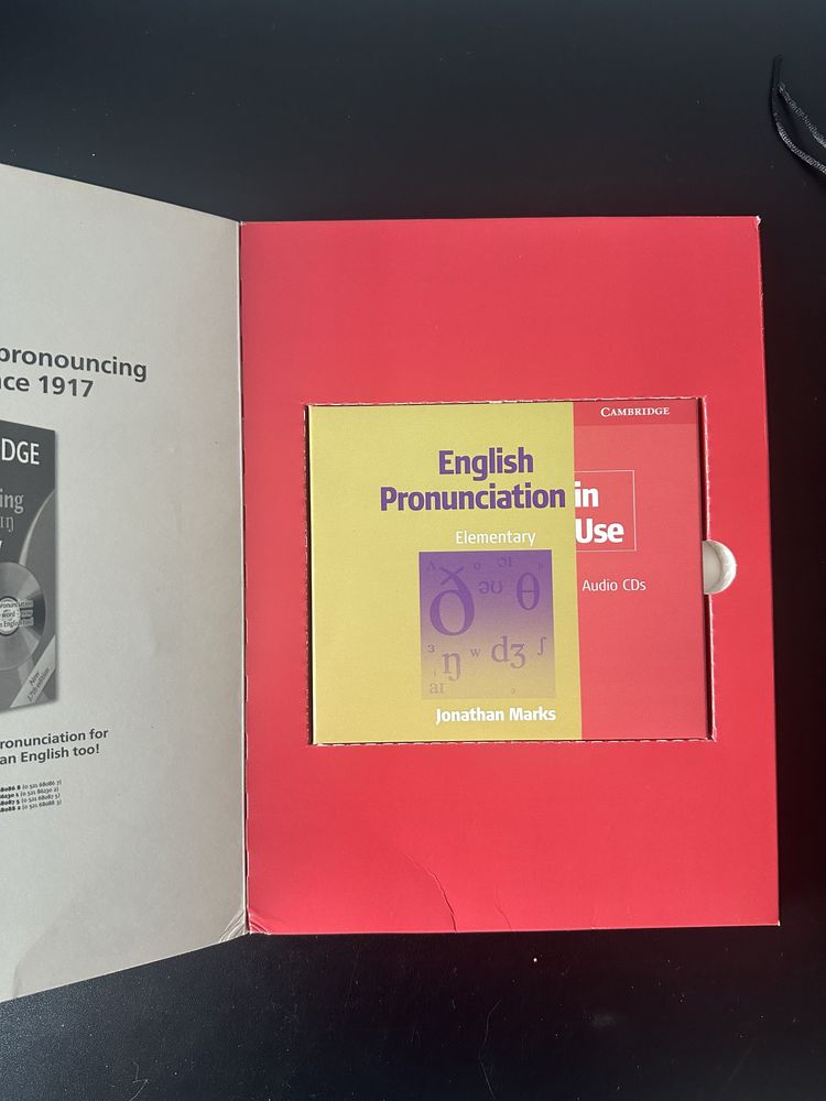English Pronunciation in Use Elementary + 5CD