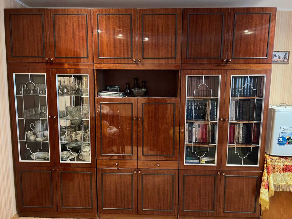 Віддам стінку (самовивіз)