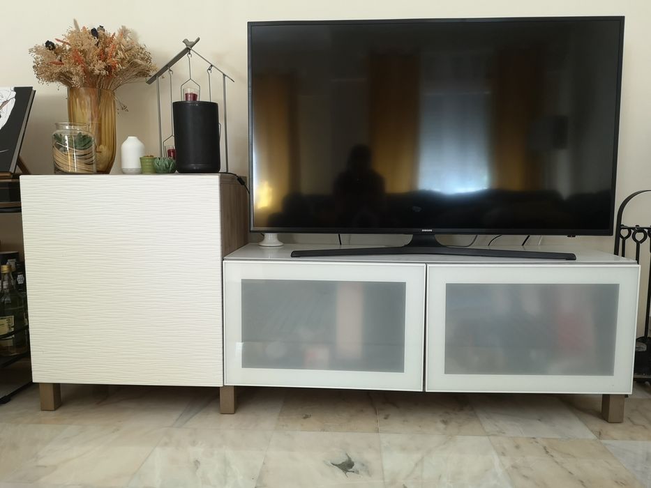 Móvel TV ikea  .