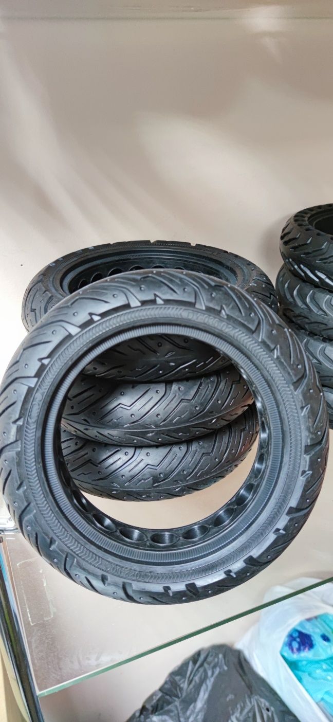 Монолитная покрышка (резина) Segway Ninenot G30 (10*2.50)