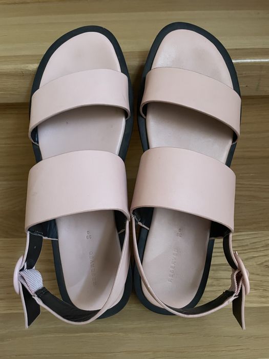 Reserved sandały w stylu ryłko 39