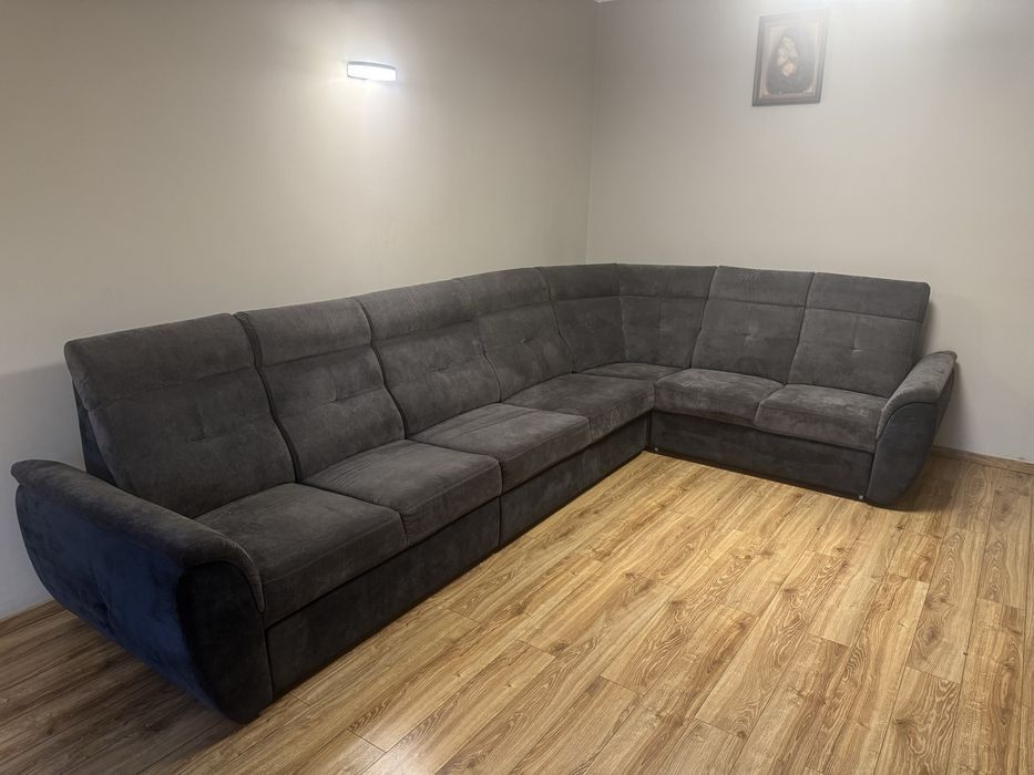 Narożnik stan bardzo dobry  4x2.4