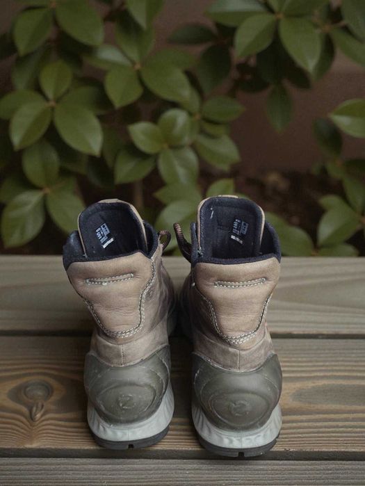 Технологічні черевики ECCO EXOSTRIKE Hydromax  PHORENE. Відмінний стан