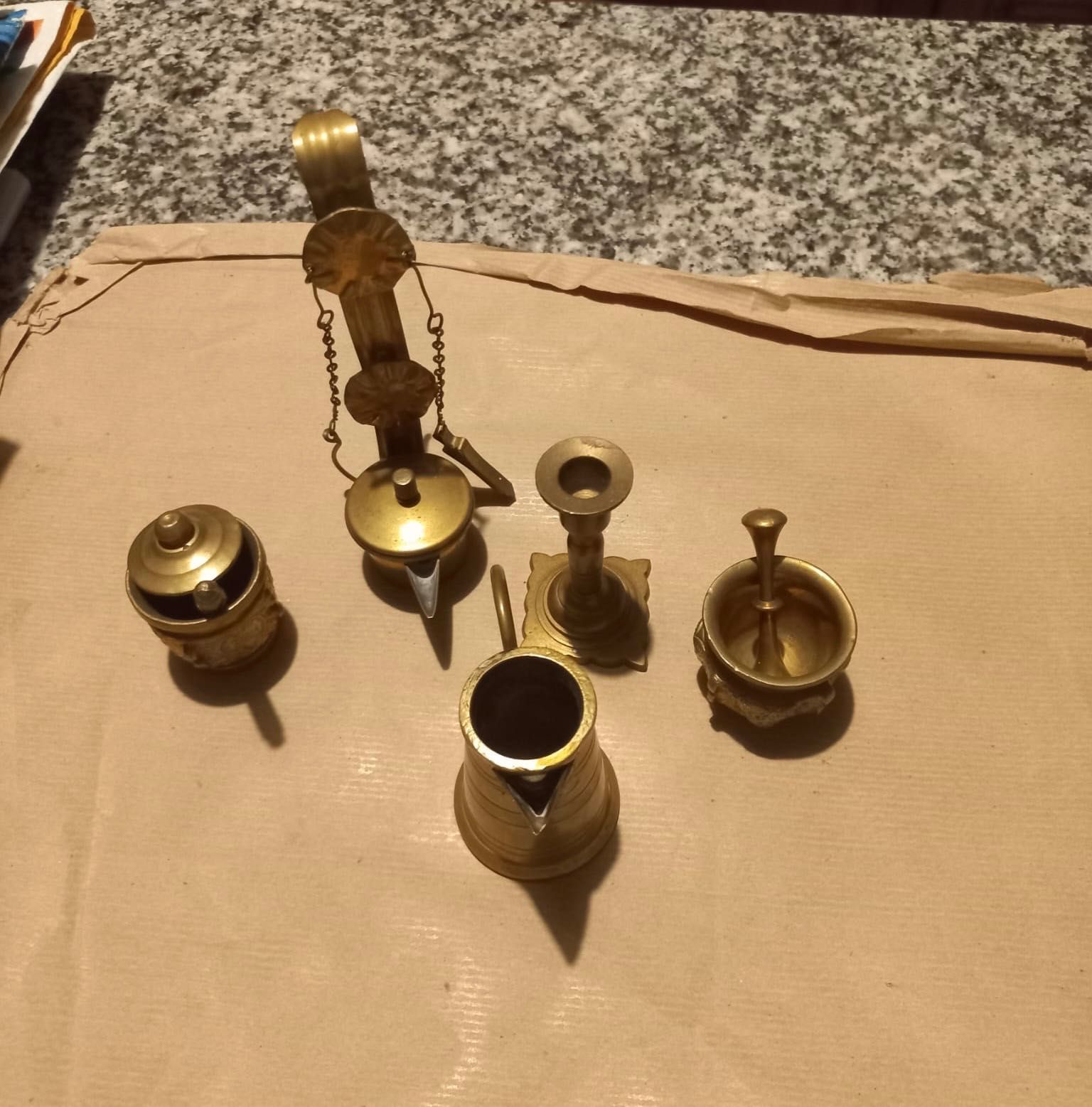 Conjunto de 5 peças douradas