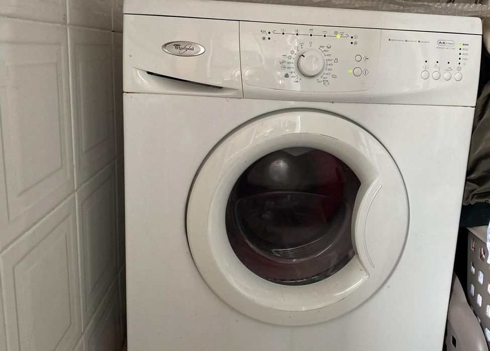 Máquina de Lavar Roupa Whirlpool