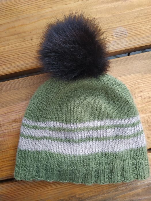 В'язана шапка подвійна