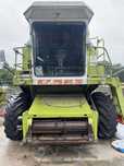 Claas Dominator 106