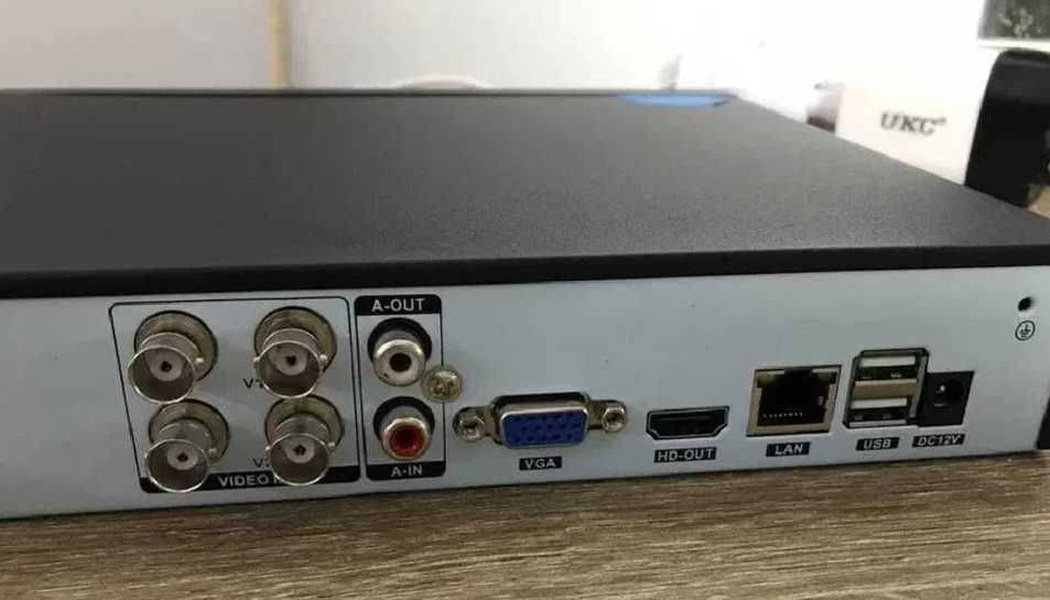 Комплект видеонаблюдения набор на 4 камеры з реєстратором Full HD