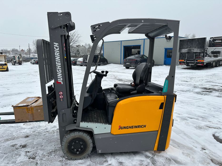 Wózek Widłowy Elektryczny JUNGHEINRICH EFG BB 216 Triplex Demo 20 Mth