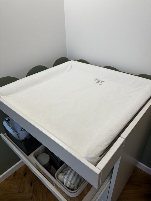 Komoda Myllra biała z przewijakiem i matą gratis