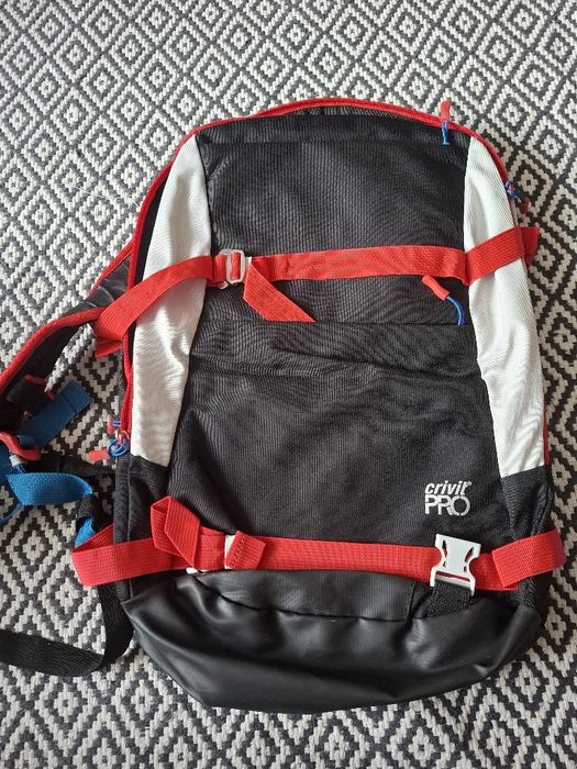 Рюкзаки не вживані