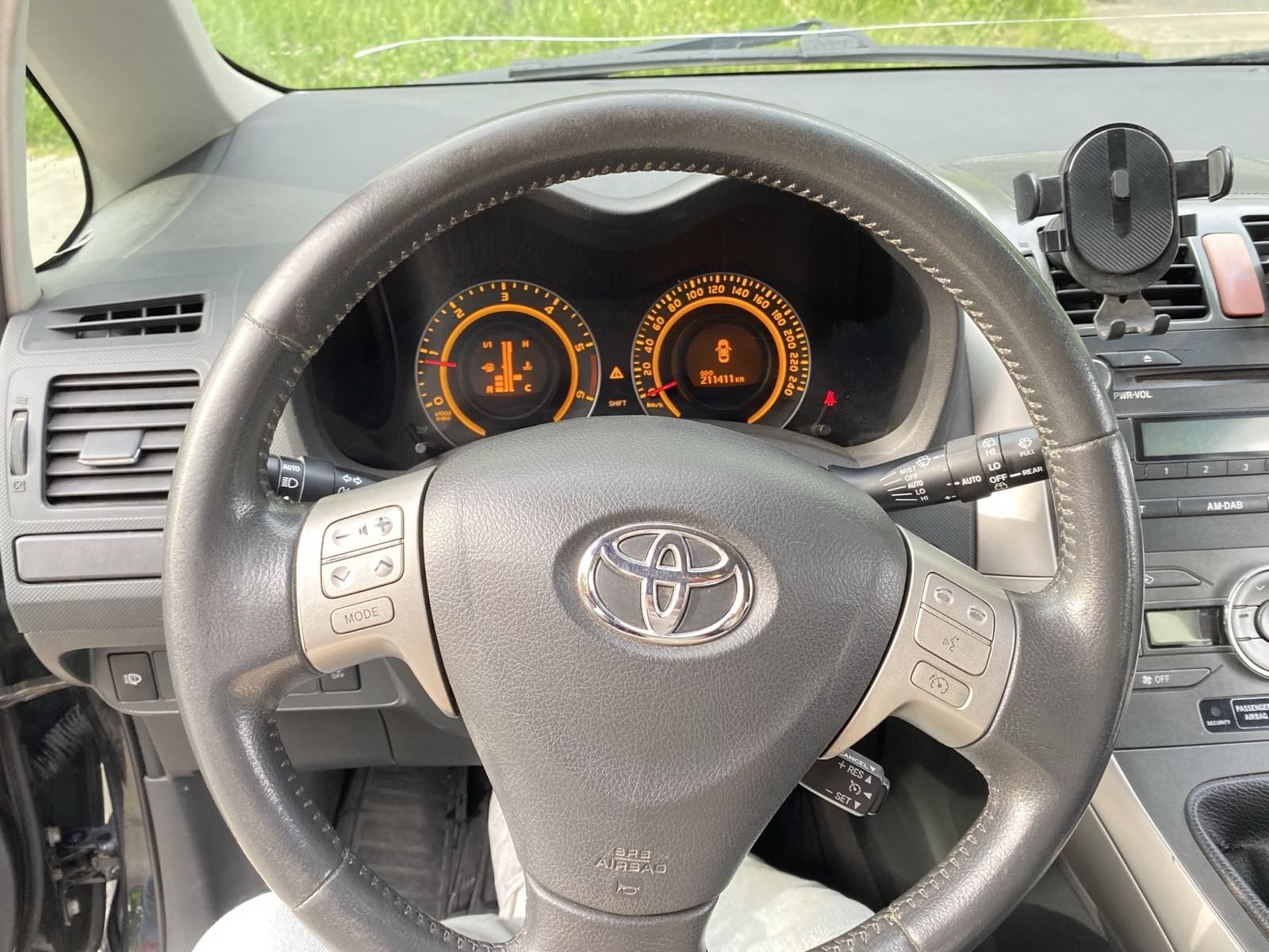 Toyota Auris 2.0 дизель 2007