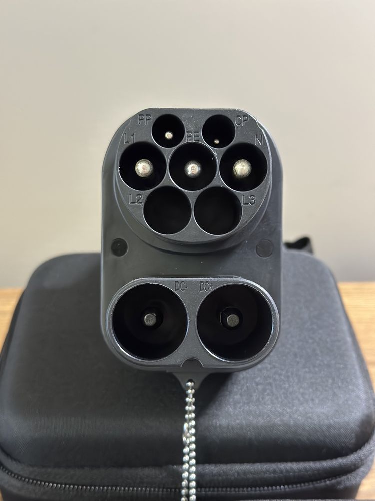 Перехідник CCS 2 + type 2 Combo Tesla 3 Y X S