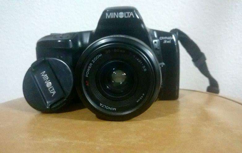 Máquina fotográfica MINOLTA