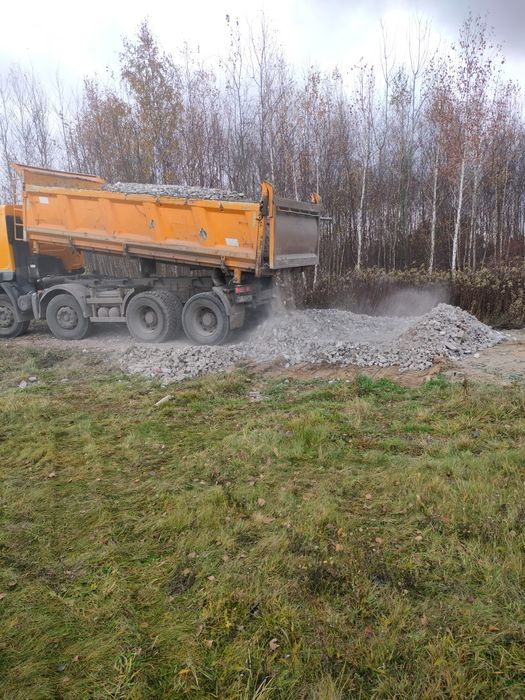 Piach , żwir , otoczak 16-32 , kruszywo , wywrotka , transport , kopar