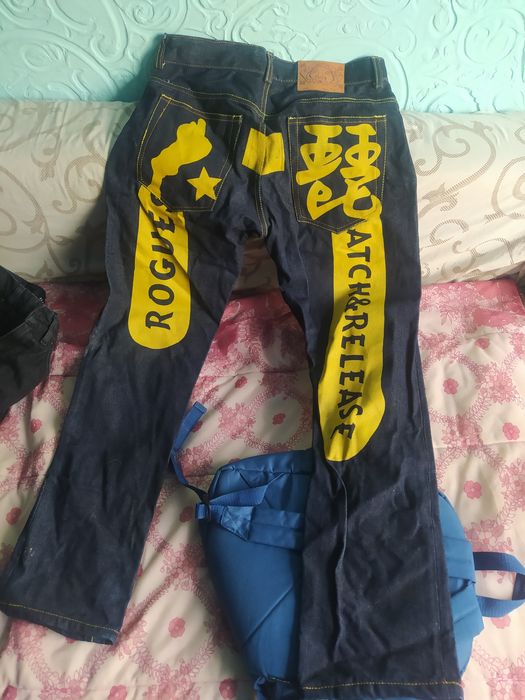 Джинсы Evisu jeans Полностью новые!УЦЕНКА!