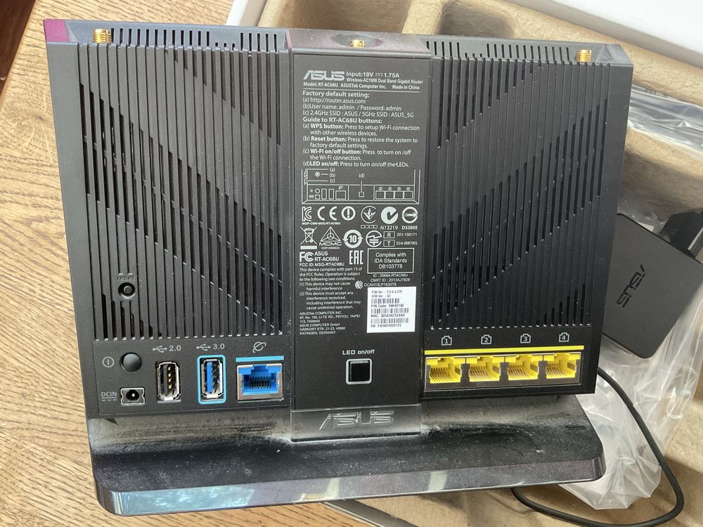 Router Asus RT-AC 68U