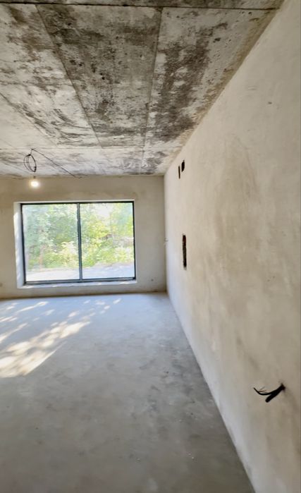 Новий котедж (двоян) в центрі міста