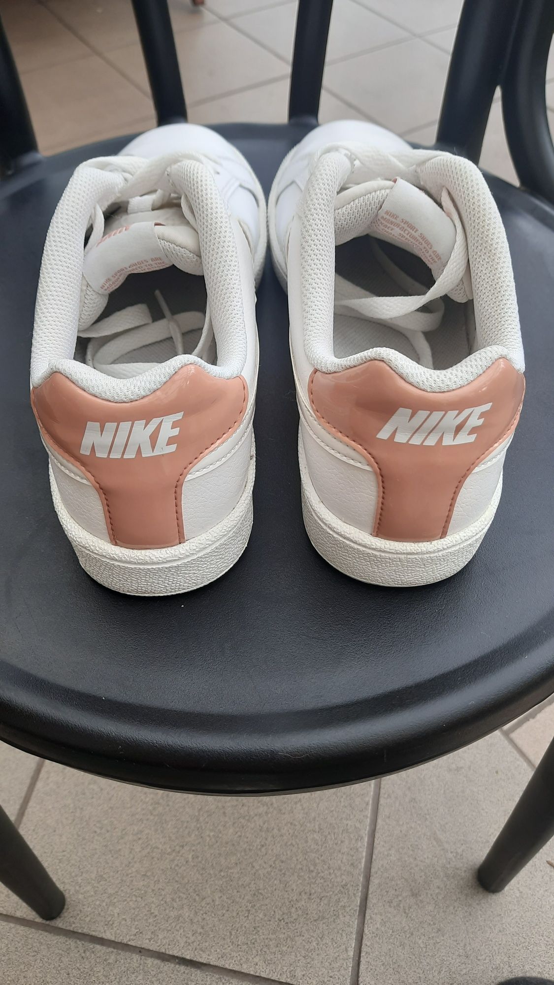 Sneakersy biale nike rozmiar 41