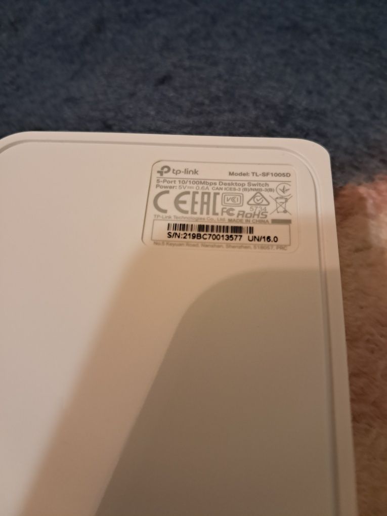 Коммутатор TP-LINK TL-SF1005D