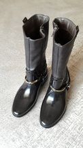 Botas em Pele castanha Novas