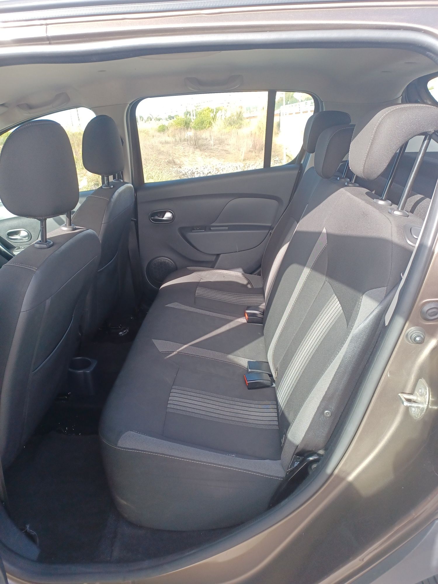 Dacia Sandero ( versão STEPWAY ) 1.0 gasolina GPL