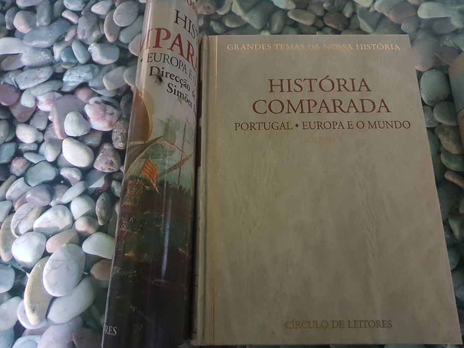 Livros variados enciclopédias