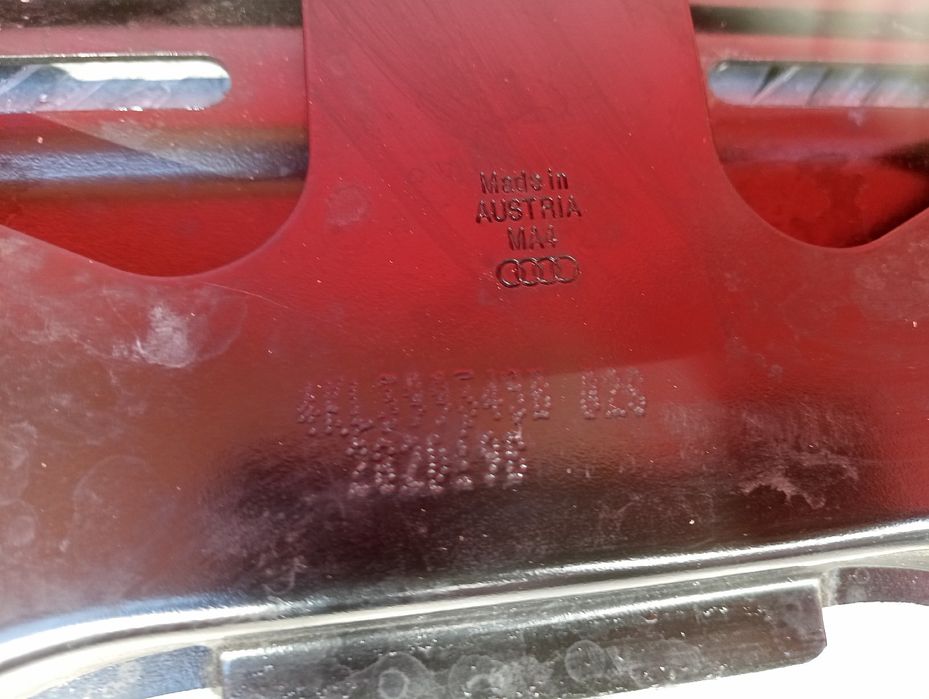 Крепление подрамника Ауди Е трон кріплення підрамник Ауді Audi E tron