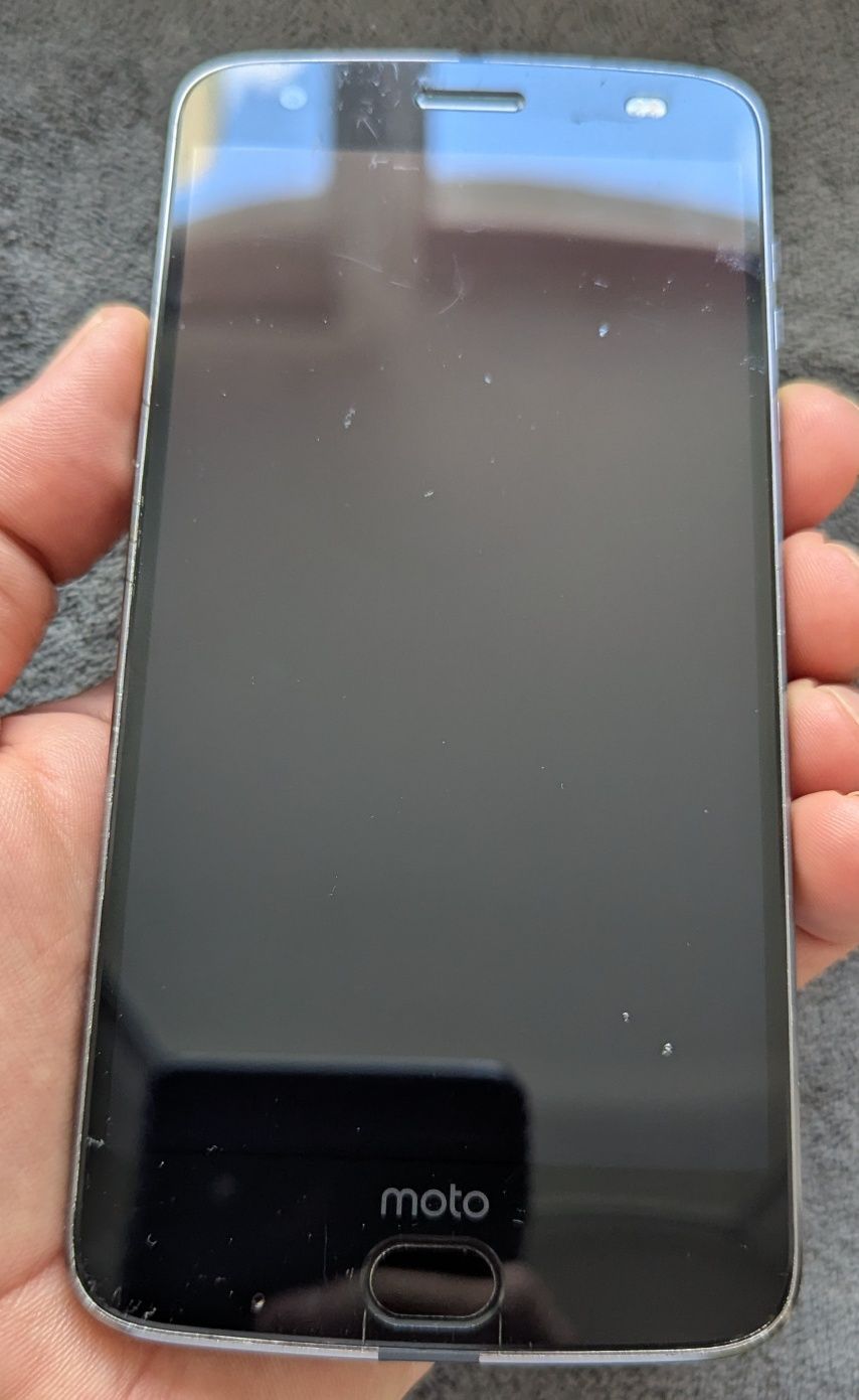 Motorola Moto Z2 Force XT1789-4 4/64gb Gray 8й андроид!
